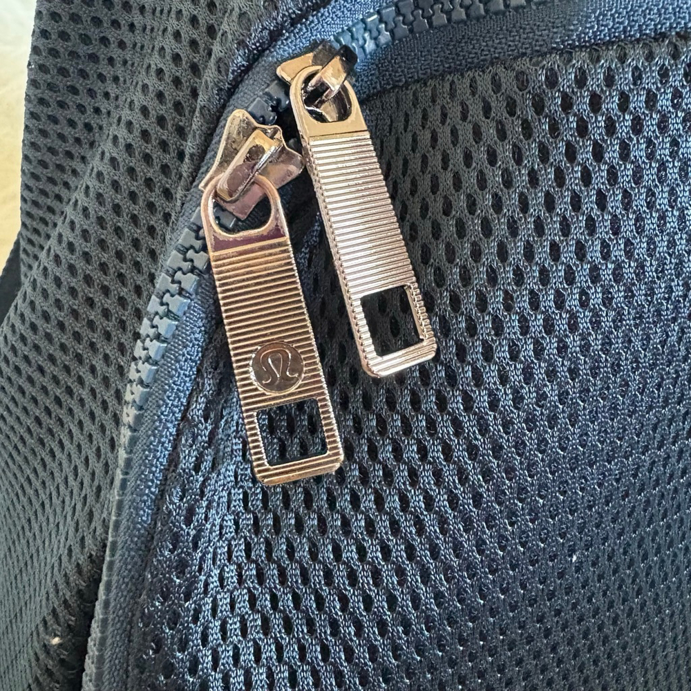 Lululemon Athletica Go Lightly Navy Blue Mesh Backpack Mini - Picture 6 of 13